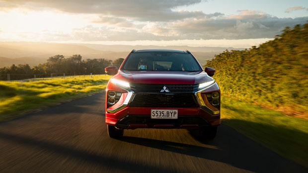 Mitsubishi Eclipse Cross Exceed Plug In Hybrid Review Chasing Cars