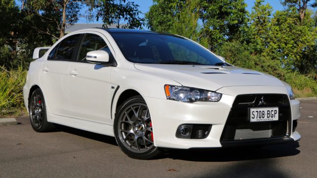 Mitsubishi Outlander Evolution: halo Evo badge set for release in SUV ...