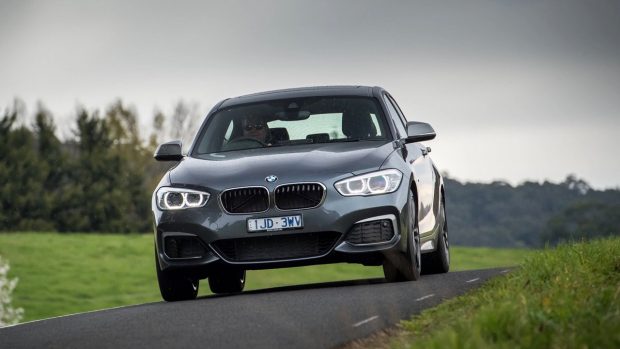 2018 BMW M140i and M240i Review - Chasing Cars