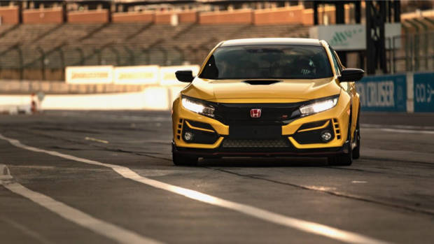 2021 Honda Type R Limited Edition laps faster than an F40 - Chasing Cars