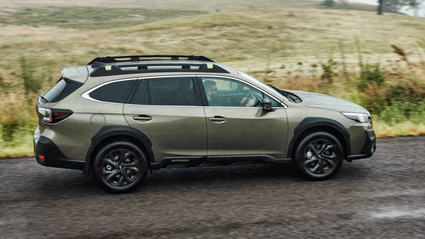 Subaru Outback Sport AWD 2021 review - Chasing Cars