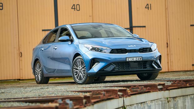 Kia Cerato Sport+ 2021 review - Chasing Cars