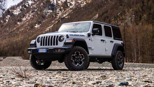 Jeep Wrangler 4xe 2022 front 3/4