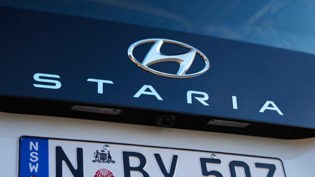 Hyundai Staria Load 2022 badge