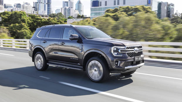 Ford Everest 2023 Review - Chasing Cars