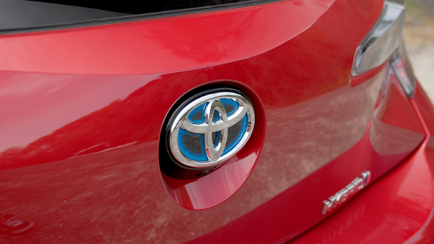 Toyota Corolla Ascent Sport hybrid 2022 badge