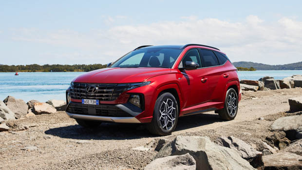 2023 Hyundai Tucson N-Line red entrance 3/4