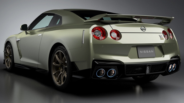 2024 Nissan GT-R rear 3/4