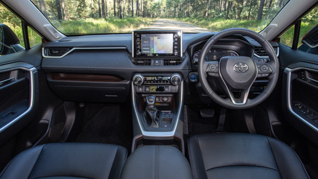 Toyota RAV4 Cruiser FWD Hybrid 2023 review - Chasing Cars