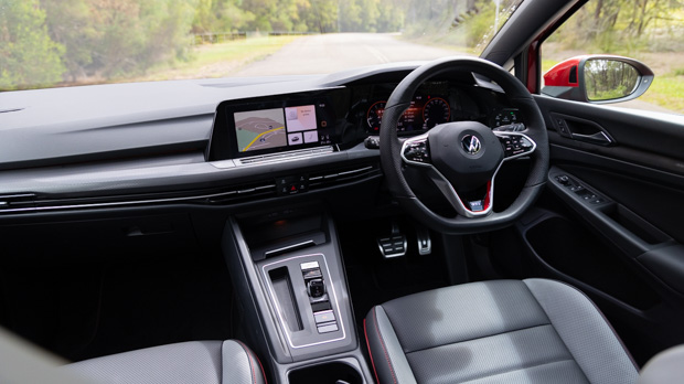 Volkswagen Golf GTI 2022 interior front