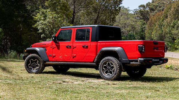 Jeep Gladiator Rubicon 2023 review - Chasing Cars