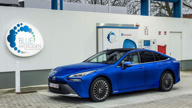 2021 Toyota Mirai side