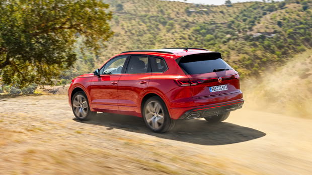 Volkswagen Touareg R-Line 2024 rear riding