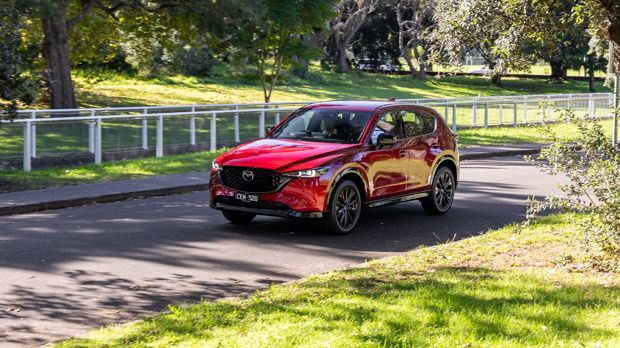 Mazda CX-5 GT SP Turbo 2023 using entrance 3