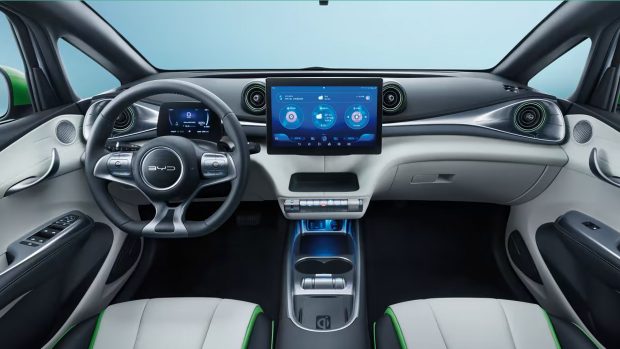 BYD Dolphin 2023 interior