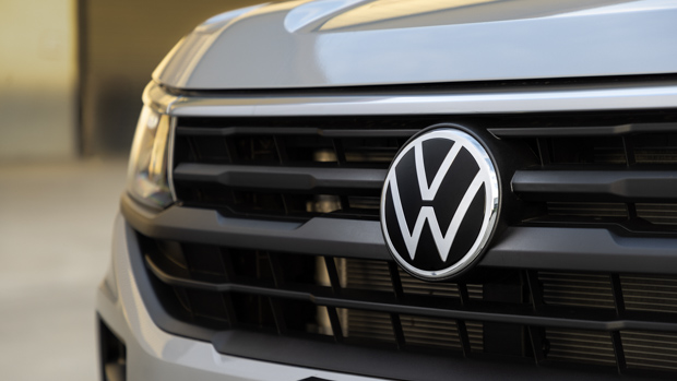 Volkswagen Amarok 2023 Existence badge