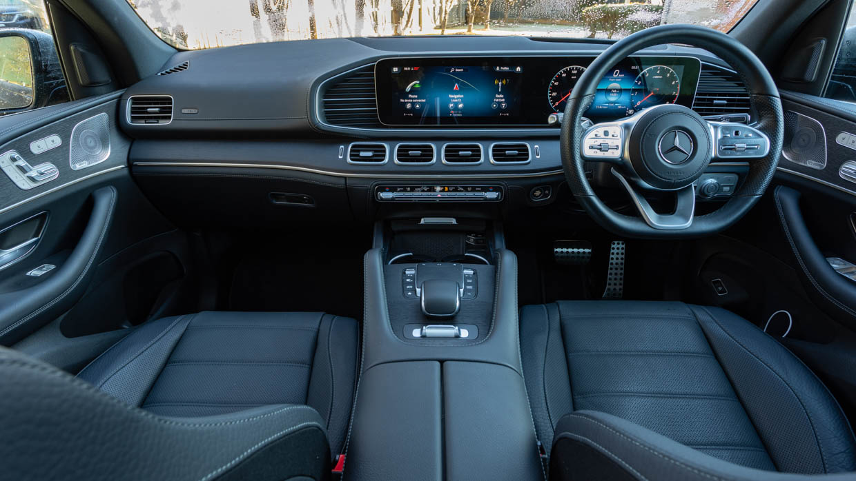 Mercedes-Benz GLS 450 2023 interior