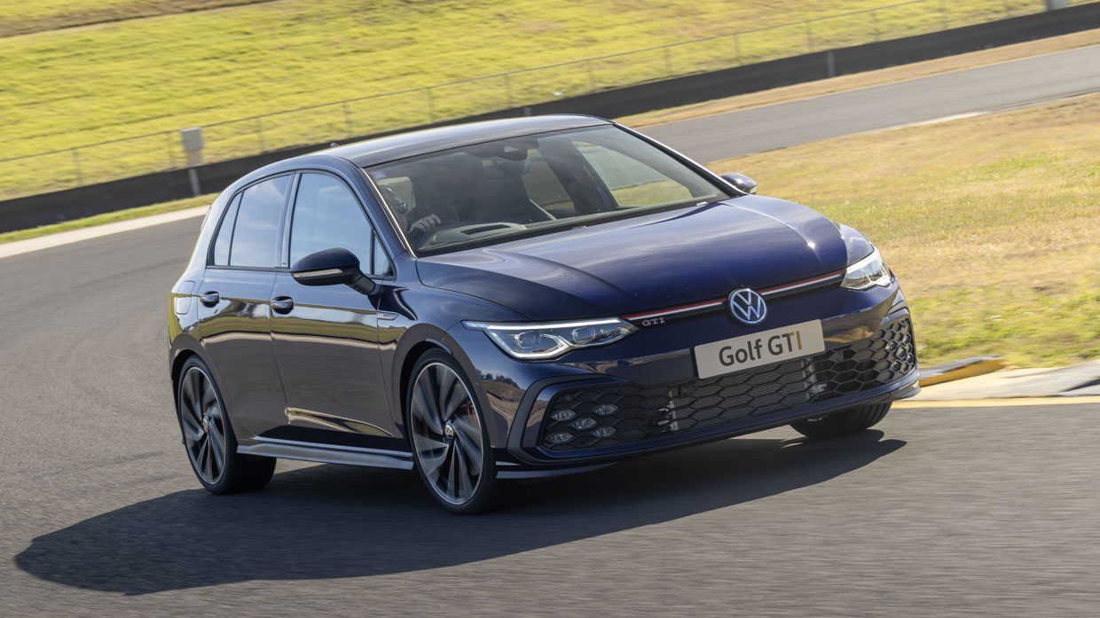 Volkswagen Golf 2025 facelift including GTI and R confirmed for