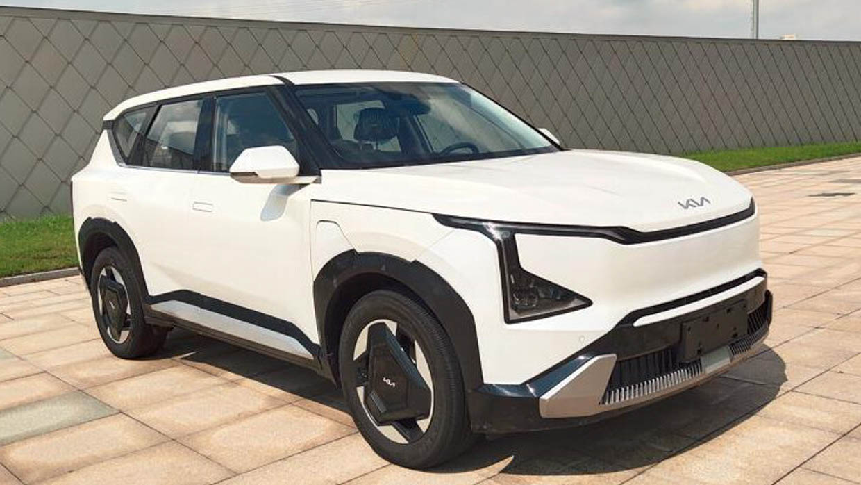 Kia EV5 2024: fully electric Sportage sibling leaks in China - Chasing Cars