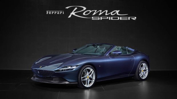 2023 Ferrari Roma Spider front 3/4 2