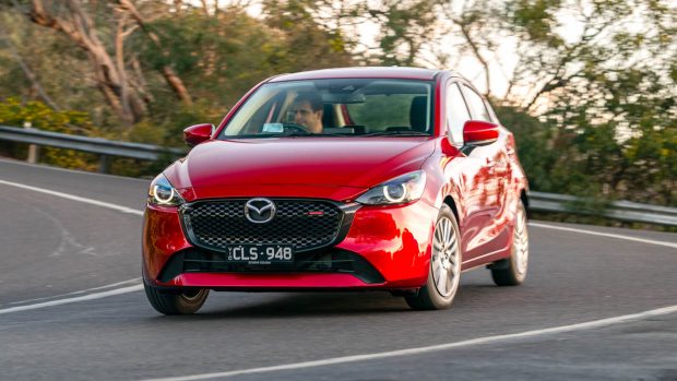 Mazda 2 Evolve 2023 26