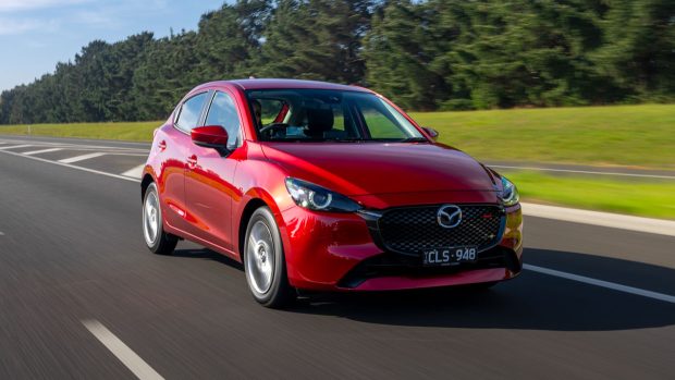 Mazda 2 Evolve 2023 9