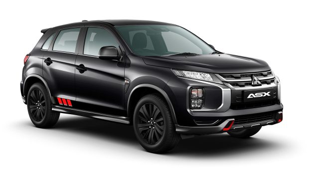 Mitsubishi ASX 2024 ES Street Accessory Pack front 34 black