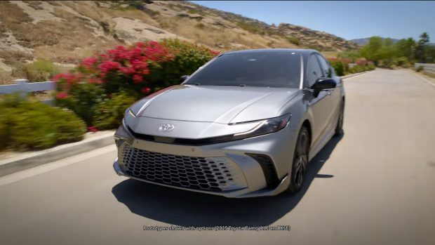 Toyota Camry goes all-hybrid! Australian release date confirmed for ...