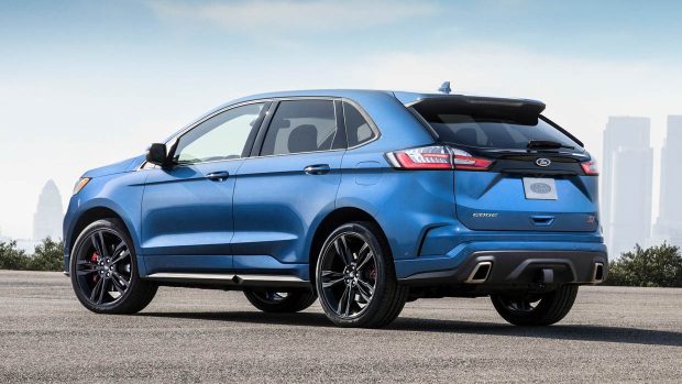 2019 Ford Edge ST rear 3/4 static