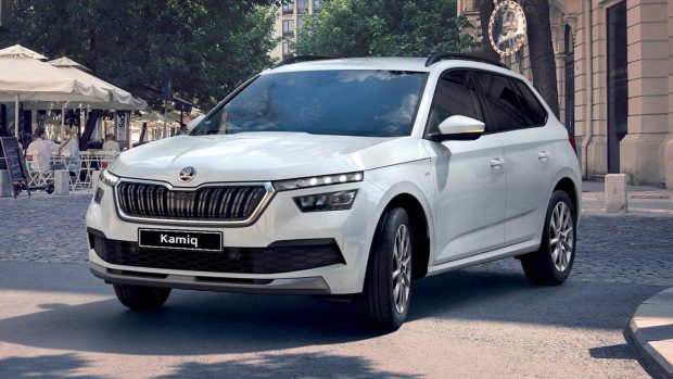 Skoda Kamiq Run-Out 2023 front 3/4