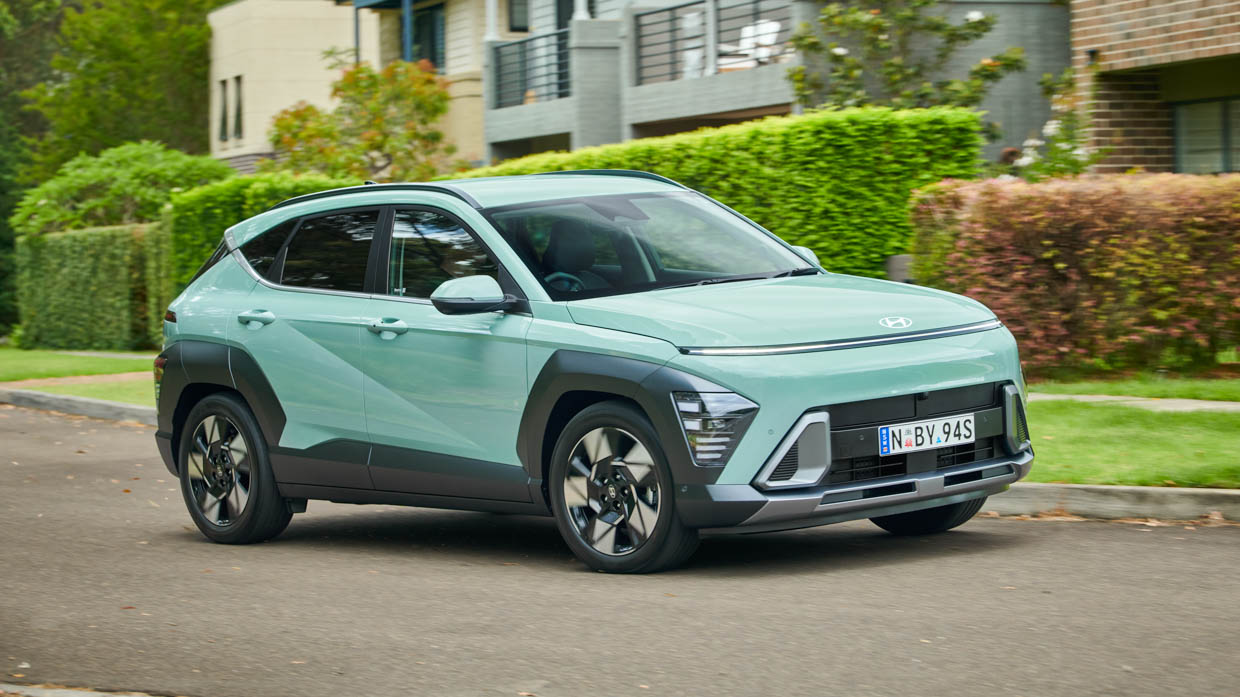 Hyundai Kona Hybrid Premium Review - Chasing Cars