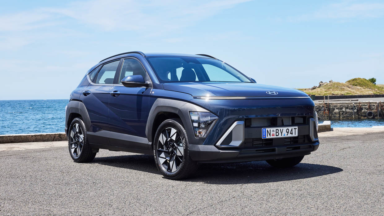 Hyundai Kona Hybrid Premium review - Chasing Cars