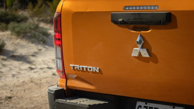 Mitsubishi Triton prototype 2024 rear shut 2