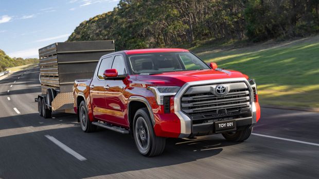 Toyota Tundra Miniature 2024 towing