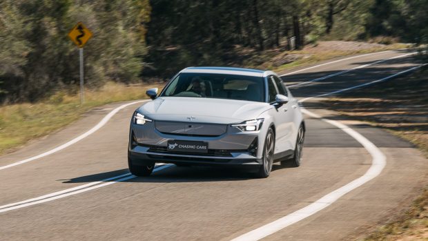 Polestar 2 LR RWD 2023 utilizing dynamic