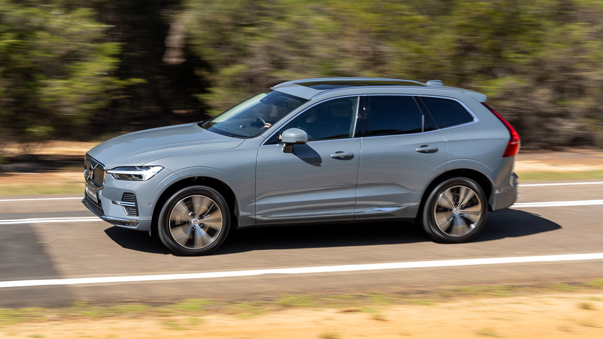 Volvo XC60 Ultimate B5 Bright 2024 review Chasing Cars