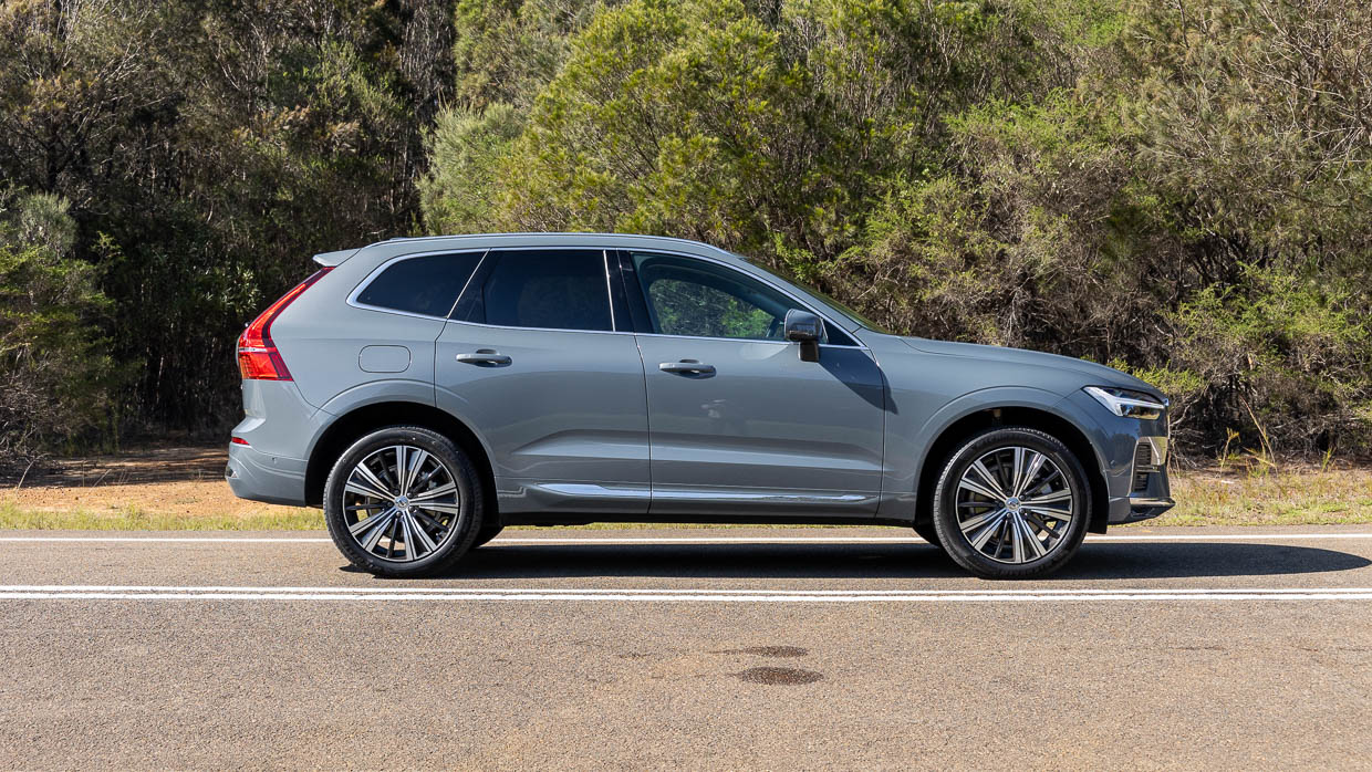 Volvo XC60 Ultimate B5 Bright 2024 review Chasing Cars