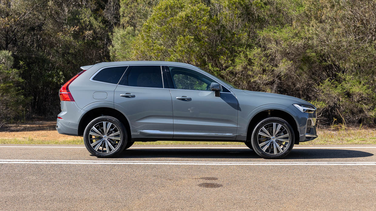 Volvo XC60 Ultimate B5 Bright 2024 review Chasing Cars