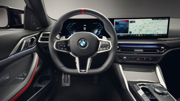 2024 BMW 4 Series M440i interior with zigzag level to 2