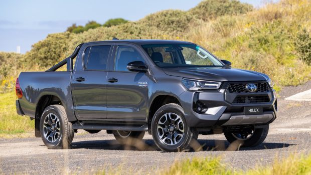 2024 Toyota HiLux SR5