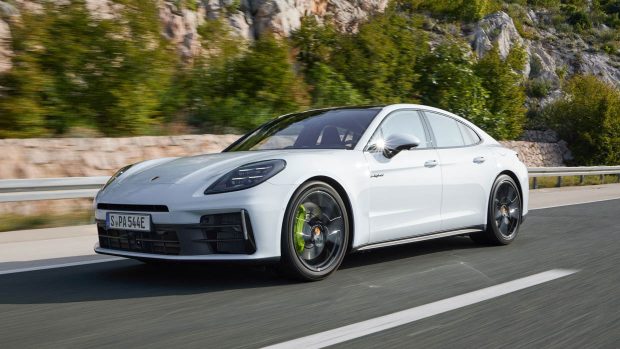 Porsche Panamera Hybrid 2024