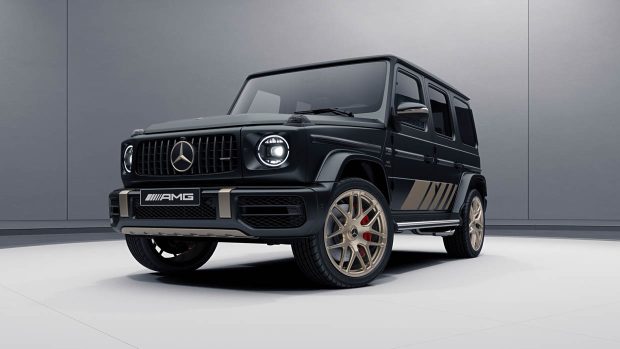 2024 Mercedes-AMG G63 Big Edition entrance 3/4 static studio shot 2