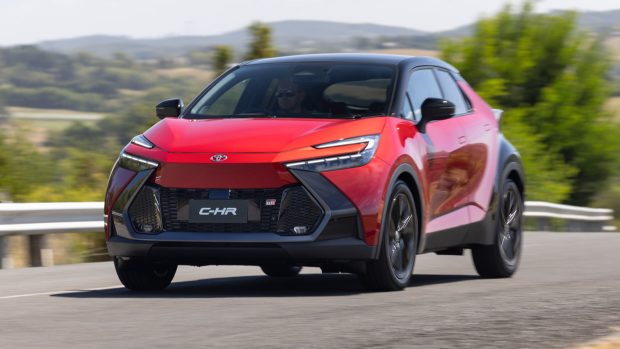 Toyota C-HR 2024 GR Sport driving front