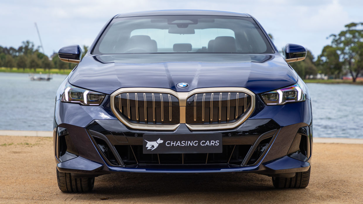 BMW 520i 2024 review Chasing Cars