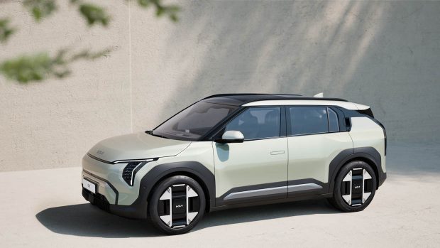 2025 Kia EV3 entrance aspect angle static shot