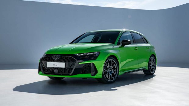 2025 Audi RS3 update green paint front 3/4 static