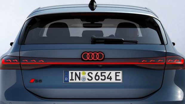 Audi S6 Avant e tron 2025 1600 0d