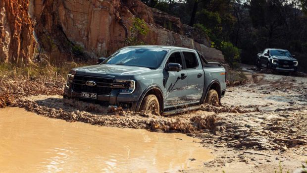 Ford Ranger Tremor 2024 mud