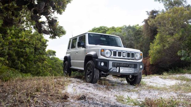 Suzuki Jimny XL 2024 entrance 3/4 hill 2