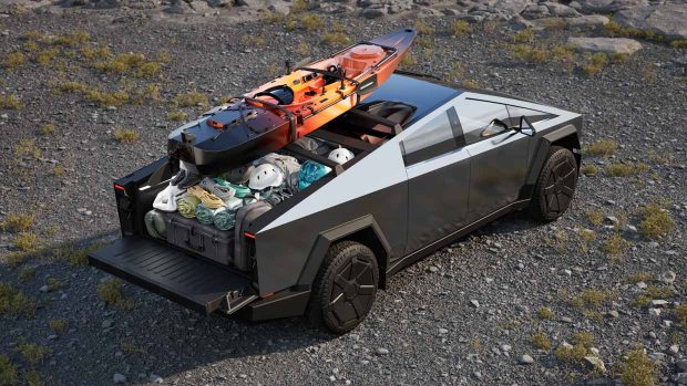 Tesla Cybertruck 2025 camping